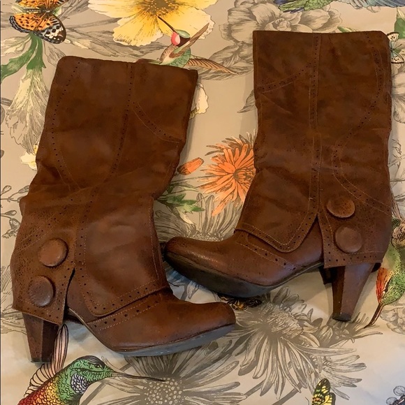 Shoes - Women’s Tall Brown Boots size 9